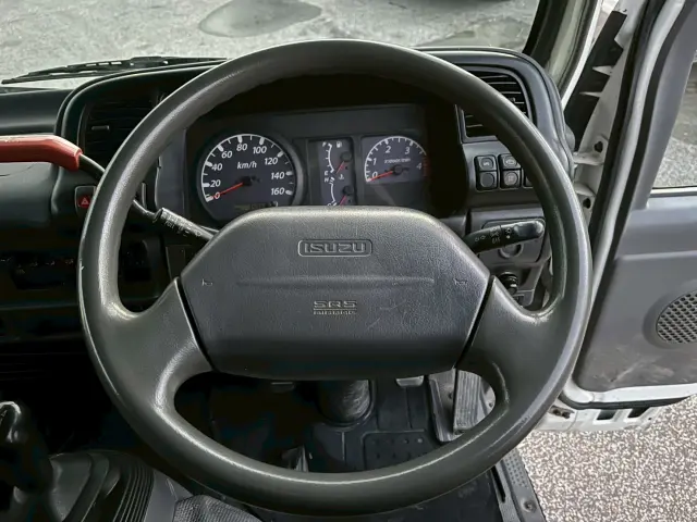 いすゞ エルフ PB-NKR81Nの写真35