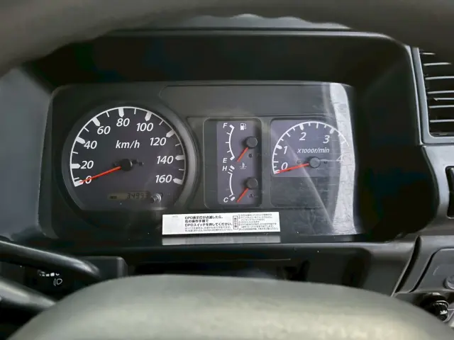 いすゞ エルフ PB-NKR81Nの写真36