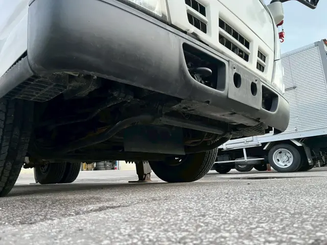 いすゞ エルフ PB-NKR81Nの写真44