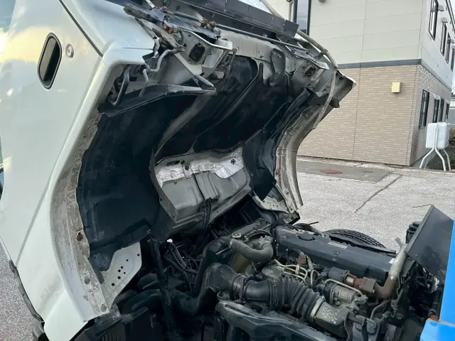 いすゞ エルフ PB-NKR81Nの写真45