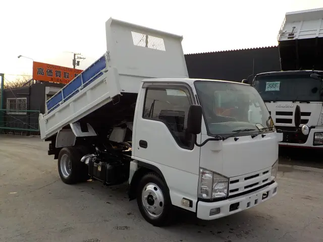 いすゞ エルフ TKG-NKR85AN(2WD)の写真3