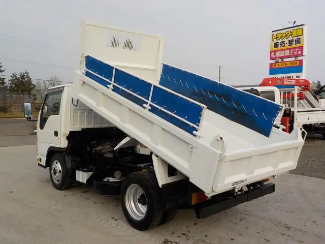 いすゞ エルフ TKG-NKR85AN(2WD)の写真7