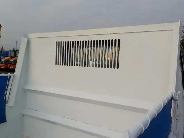 いすゞ エルフ TKG-NKR85AN(2WD)の写真12