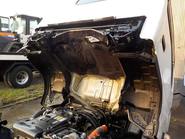 いすゞ エルフ TKG-NKR85AN(2WD)の写真16