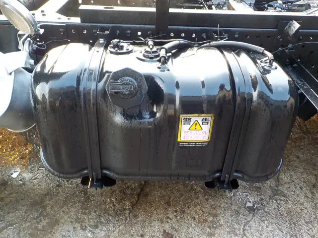 いすゞ エルフ TKG-NKR85AN(2WD)の写真23