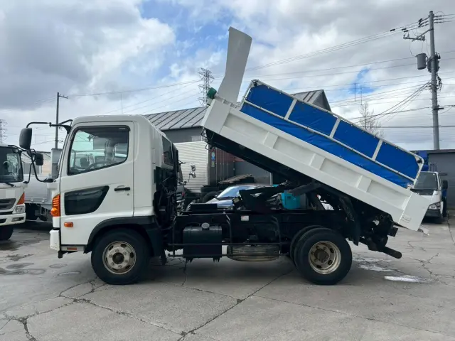 日野 レンジャー TKG-FC9JCAP(2WD)の写真5