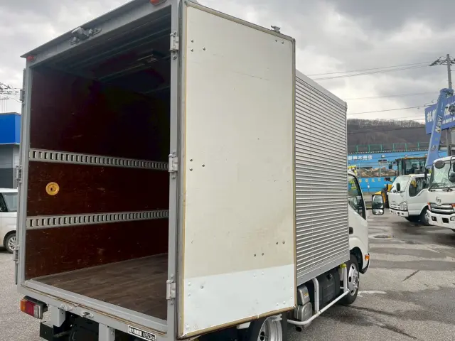 日野 デュトロ TKG-XZC675Mの写真15