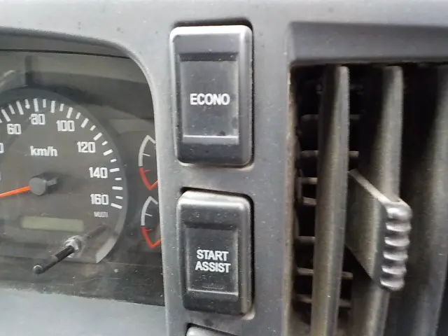 いすゞ フォワード TKG-FRR90S2(2WD)の写真43