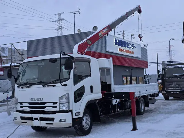 いすゞ フォワード 2RG-FRR90S2(2WD)の写真2