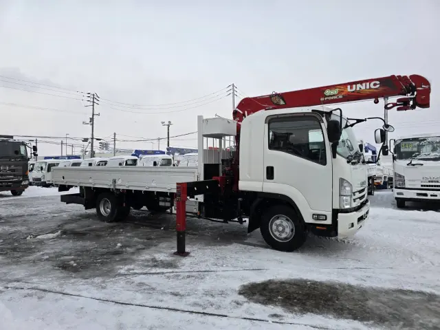 いすゞ フォワード 2RG-FRR90S2(2WD)の写真5