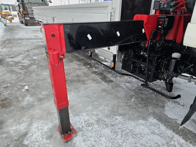 いすゞ フォワード 2RG-FRR90S2(2WD)の写真26