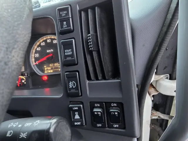 いすゞ フォワード 2RG-FRR90S2(2WD)の写真34