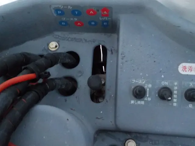 いすゞ エルフ SKG-NKR85YN(2WD)の写真21