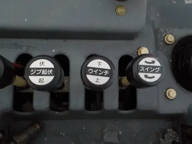 いすゞ エルフ SKG-NKR85YN(2WD)の写真24