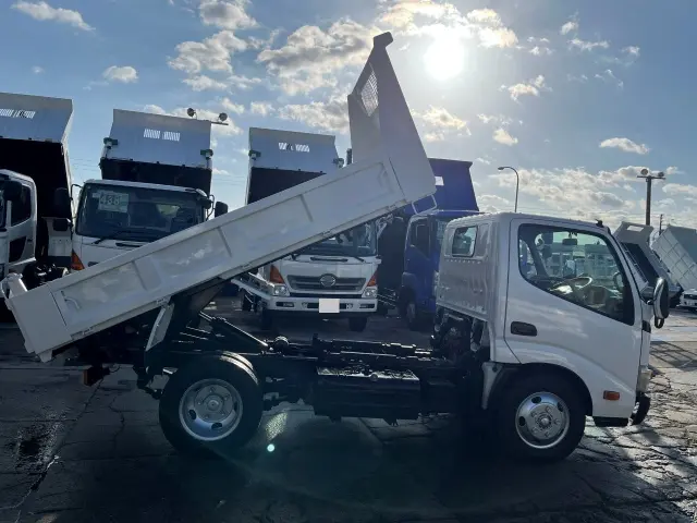 日野 デュトロ BKG-XZU314T(2WD)の写真5