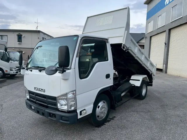 いすゞ エルフ BDG-NKS85ANの写真1