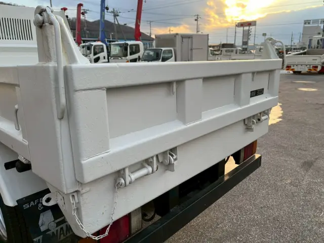 いすゞ エルフ BDG-NKS85ANの写真10