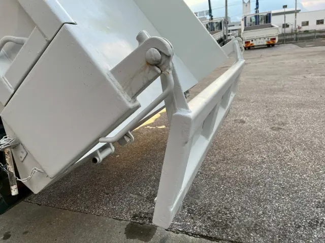 いすゞ エルフ BDG-NKS85ANの写真24