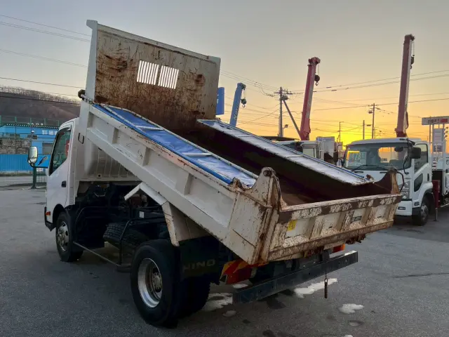 日野 デュトロ TKG-ZXU700Xの写真11