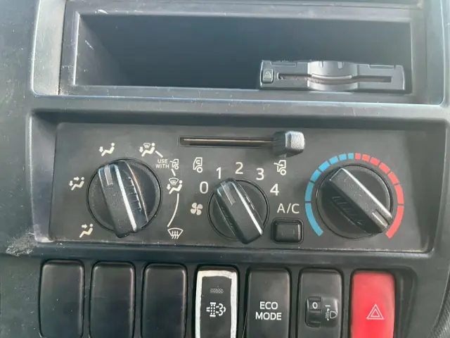 日野 デュトロ TKG-ZXU700Xの写真35