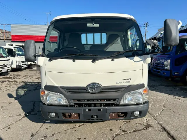 トヨタ ダイナ TKG-XZU695(4WD)の写真2