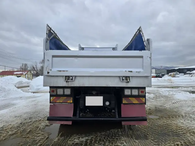 いすゞ ギガ QKG-CXZ77AT(未入力/関係無)の写真10