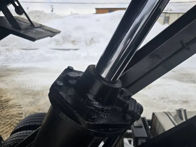 いすゞ ギガ QKG-CXZ77AT(未入力/関係無)の写真17