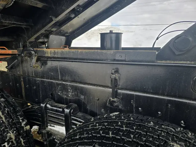 いすゞ ギガ QKG-CXZ77AT(未入力/関係無)の写真18