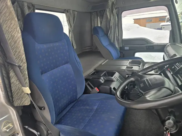 いすゞ ギガ QKG-CXZ77AT(未入力/関係無)の写真21