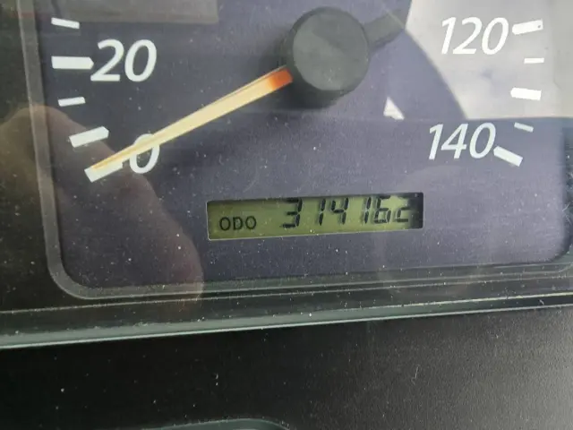 いすゞ ギガ QKG-CXZ77AT(未入力/関係無)の写真23