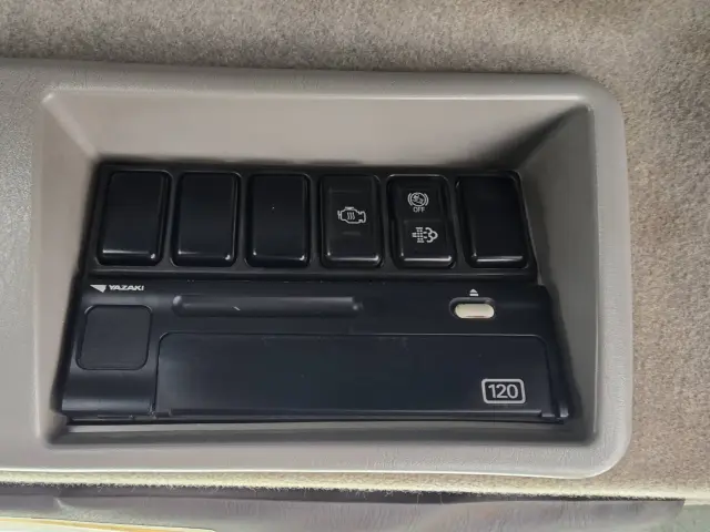 いすゞ ギガ QKG-CXZ77AT(未入力/関係無)の写真26