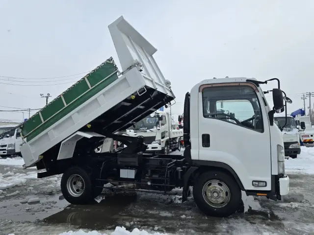 いすゞ フォワード SKG-FRR90S1(2WD)の写真4