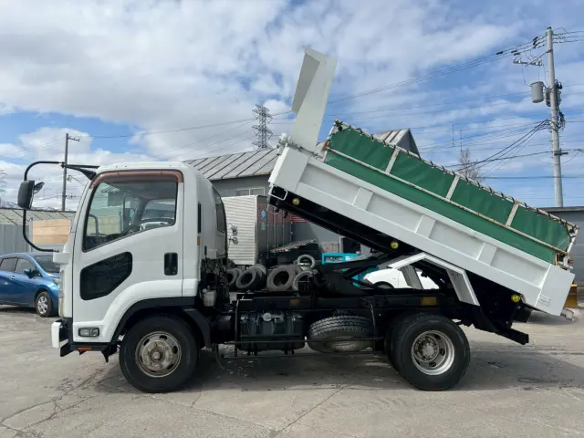 いすゞ フォワード SKG-FRR90S1(2WD)の写真5