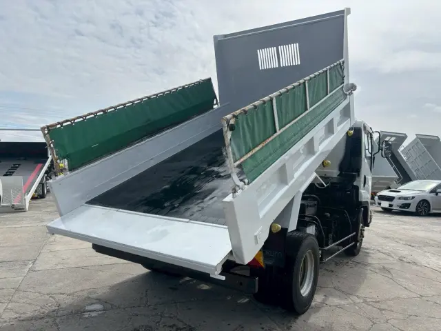 いすゞ フォワード SKG-FRR90S1(2WD)の写真8