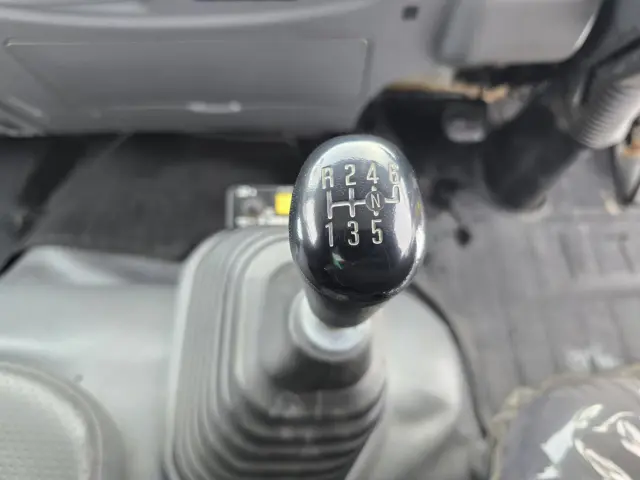 いすゞ フォワード SKG-FRR90S1(2WD)の写真28