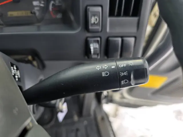 いすゞ フォワード SKG-FRR90S1(2WD)の写真31