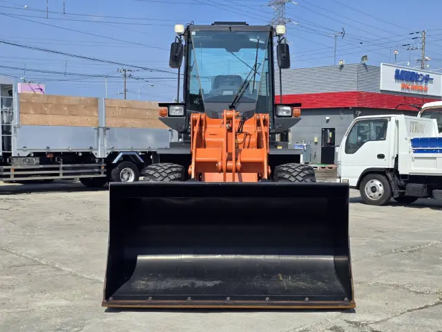 日立 ZW80S-5B YDN-H80(4WD)の写真2