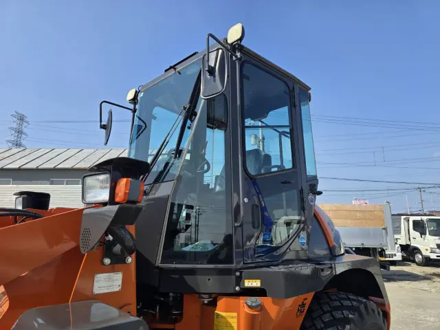 日立 ZW80S-5B YDN-H80(4WD)の写真10