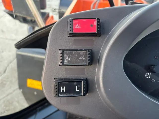 日立 ZW80S-5B YDN-H80(4WD)の写真27