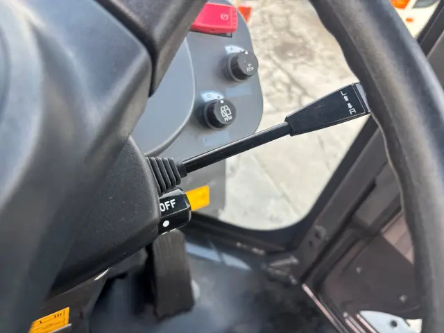 日立 ZW80S-5B YDN-H80(4WD)の写真30