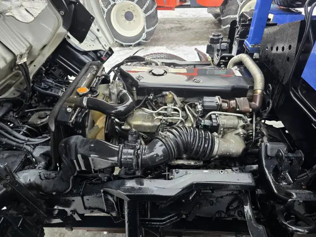 いすゞ エルフ PB-NKR81N(2WD)の写真42