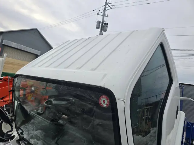 いすゞ エルフ PB-NKR81N(2WD)の写真46