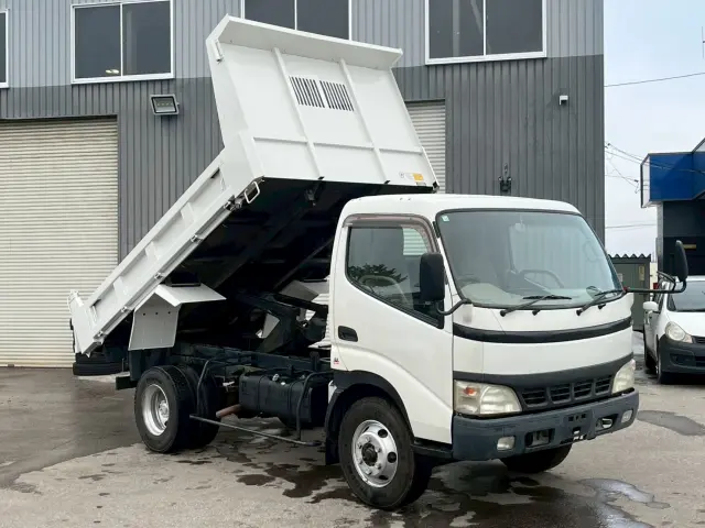 トヨタ ダイナ PB-XZU404Aの写真3