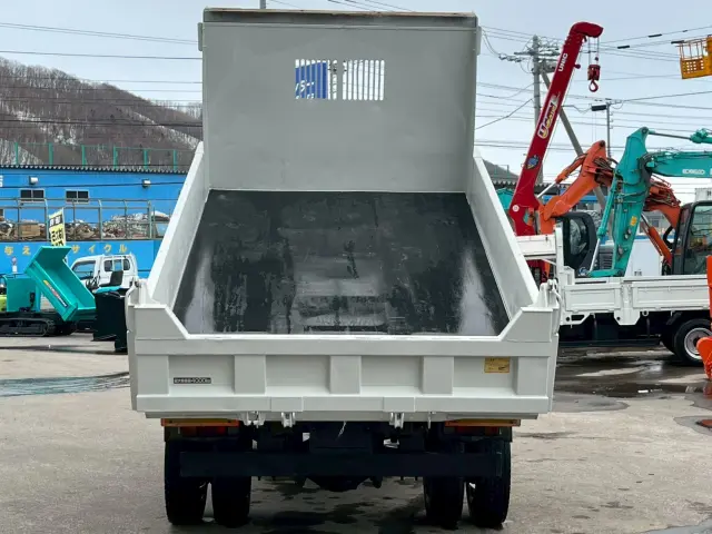 トヨタ ダイナ PB-XZU404Aの写真5