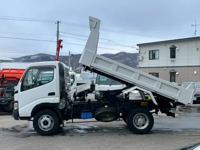 トヨタ ダイナ PB-XZU404Aの写真7