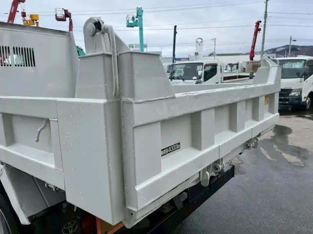 トヨタ ダイナ PB-XZU404Aの写真15