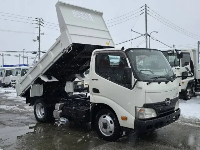 日野 デュトロ SKG-XZU675T(4WD)の写真3