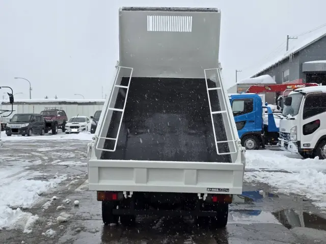 日野 デュトロ SKG-XZU675T(4WD)の写真7