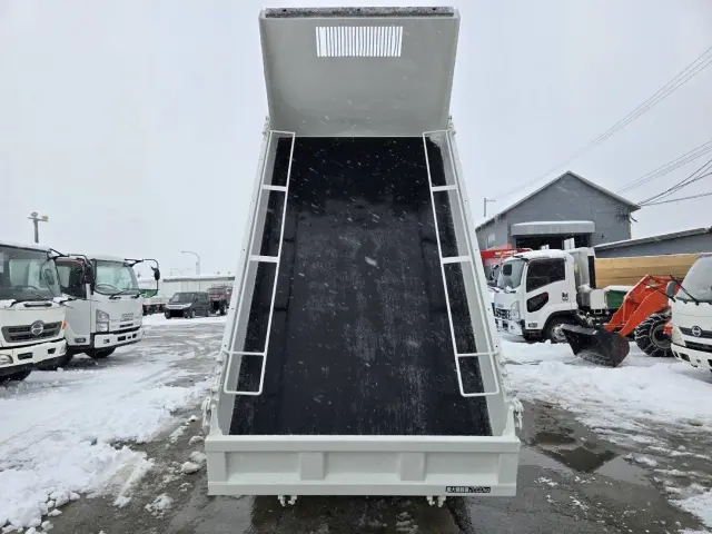 日野 デュトロ SKG-XZU675T(4WD)の写真8