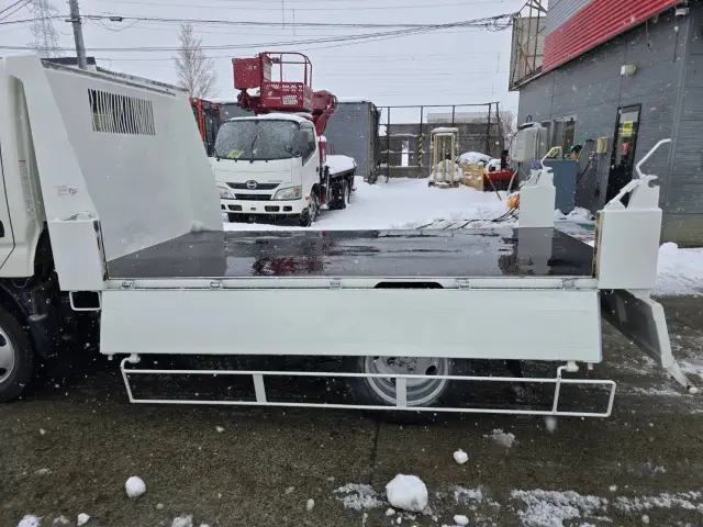 日野 デュトロ SKG-XZU675T(4WD)の写真14